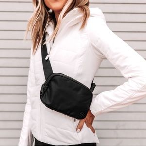 LULULEMON 💮 Everywhere Belt Bag!